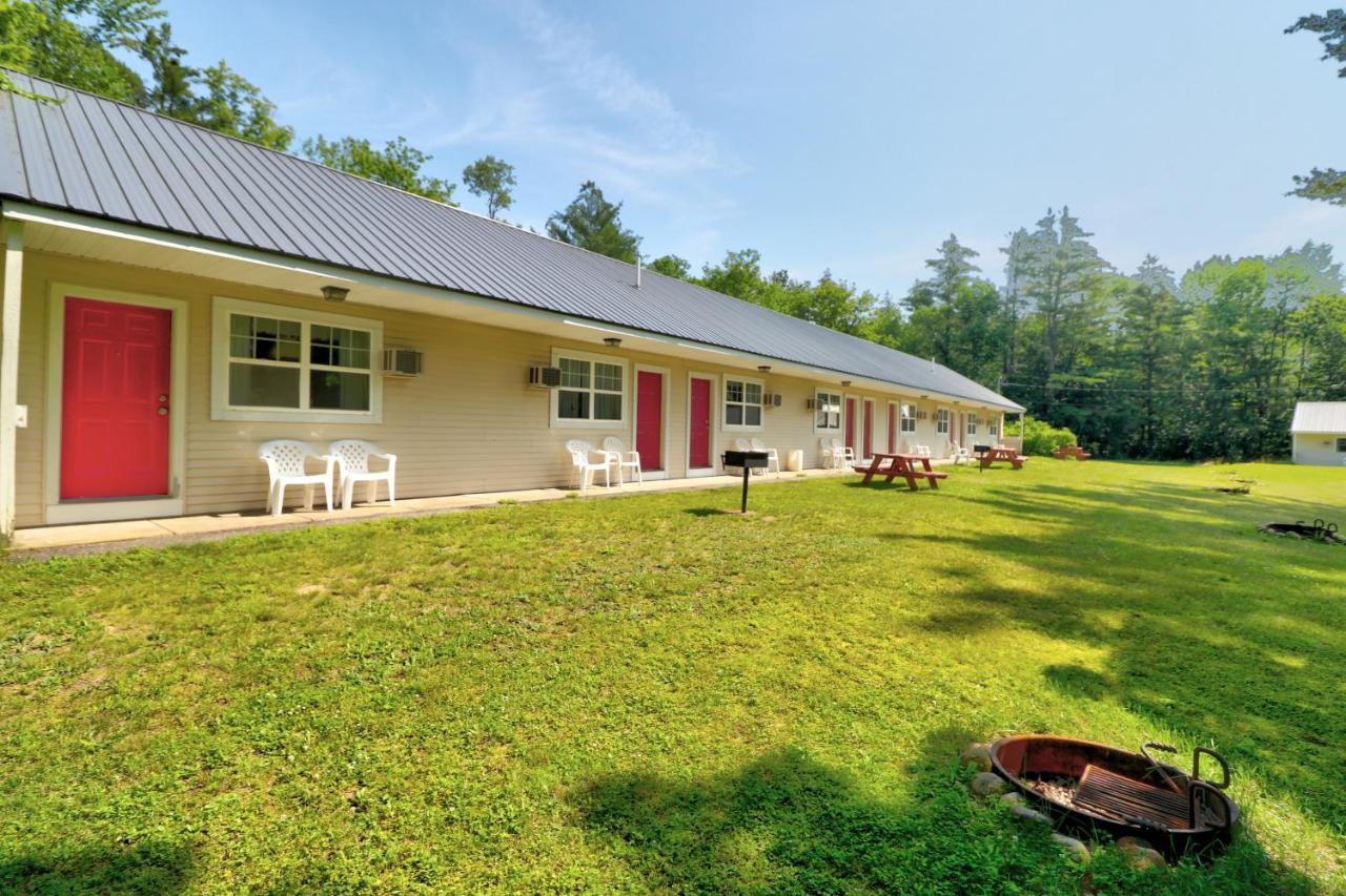 The Villager Motel Bartlett Exterior foto